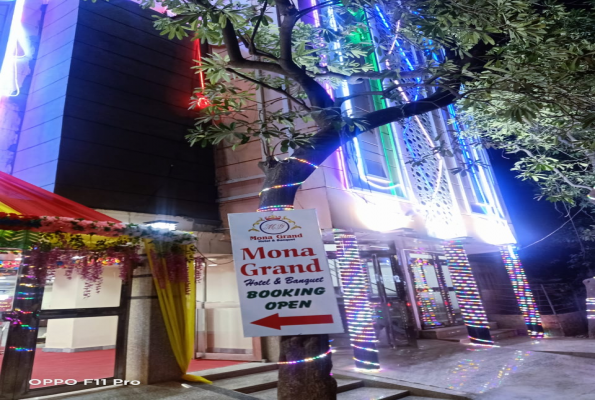 Mona Grand
