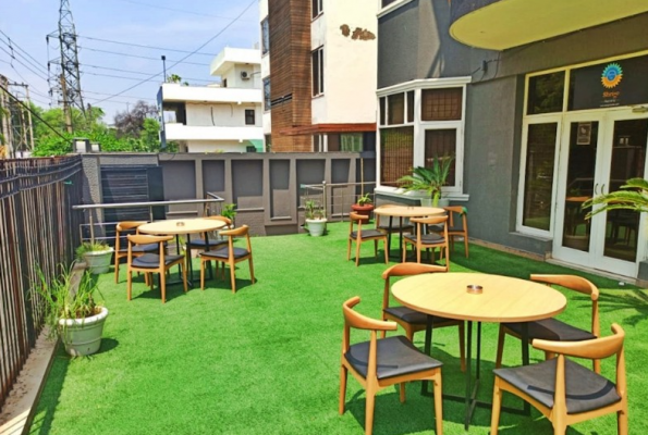 Spring Sky Gurgaon By Shrigo Hotels