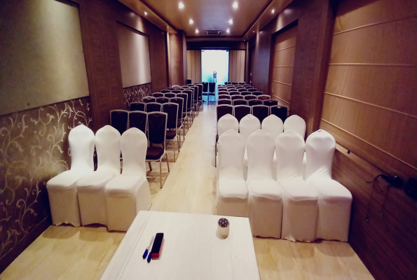 Hotel Madhav International