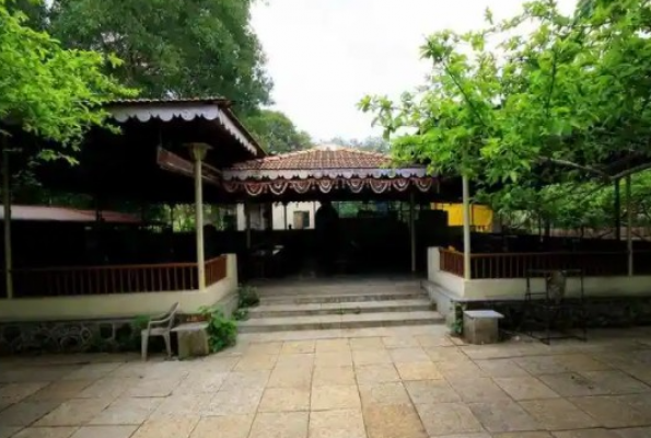 Varadshree Sabhagrah at Anandvan Gokhale Mala