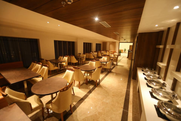 The Elite Lucknow Convention Hotel 4