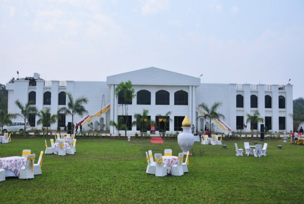 Lawn and Hall at Shri Vidya Lawns