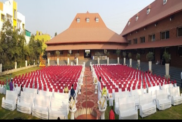 Lawn at Plumeria Luxury Banquet