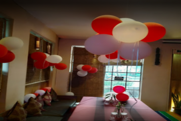 Purab Pashchim Restaurant 1