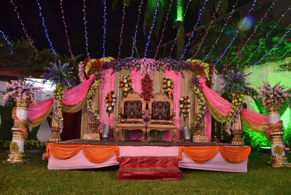 Lawn and Hall at Roshan Garden