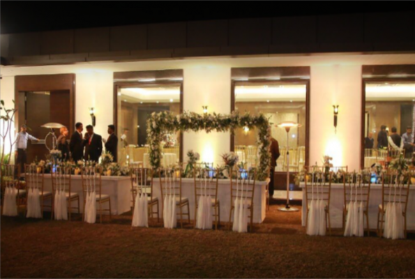 Dining Area at Lakeview Banquet