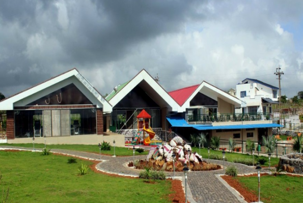 Restaurant at Relax Adventure Resort