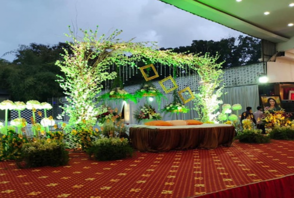 Designer Garden at Gayatri Vihar