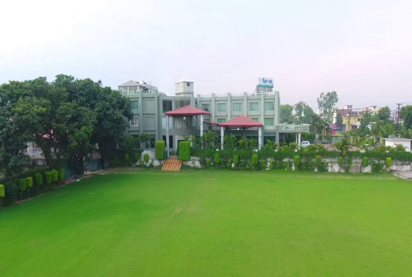 Lawn at Spice Hotel