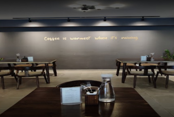 Cafe Petriqor