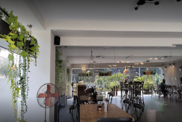Cafe Petriqor