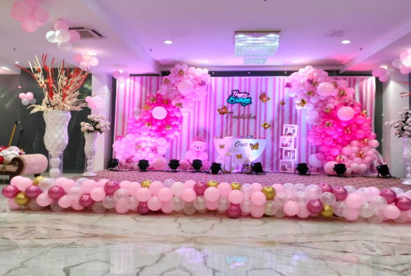 Banquet at Vaabi Saabi Hotel & Banquets