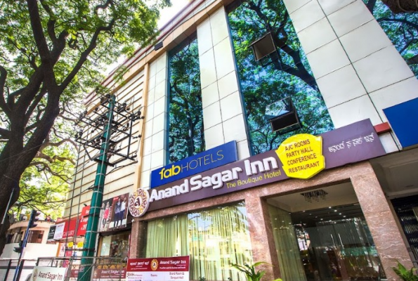 Anand Sagar Inn