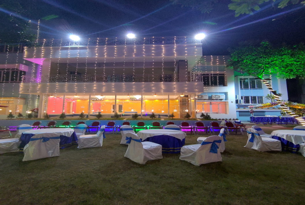 Lawn at Titli Banquet