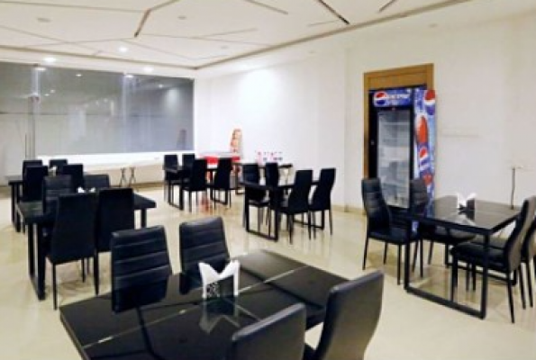 Hotel The Conclave 4