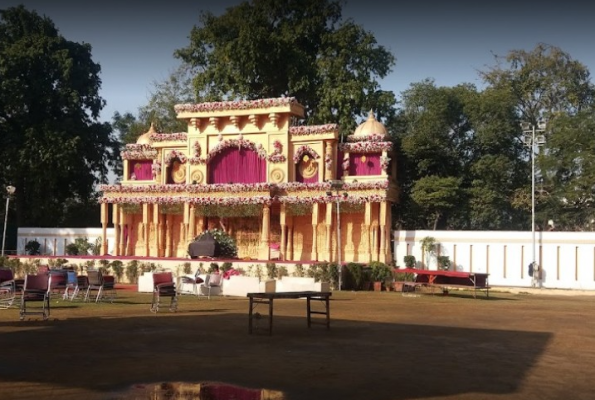 Lawn at Hotel Haveli Lawns