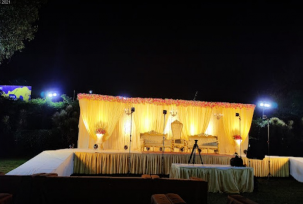 Le Palais Royal And Crown Villa Gardens 3