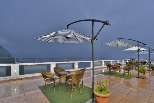 Rooftop at Hotel Highland By Dls Hotels