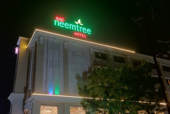 Lawn at Sai Neem Tree Hotel