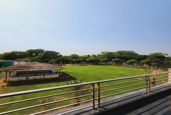 Open Terrace at Royal Oak Farms