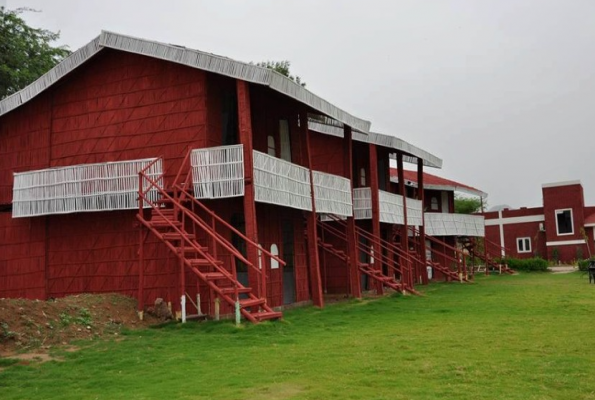 Lawn 2 at Shakti Resort