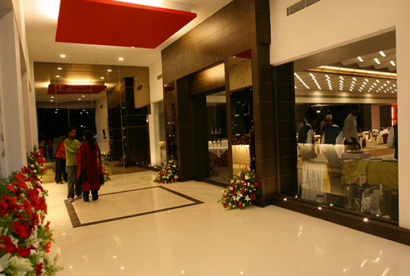 Oregano Cafe And Bistro at Hotel Imperial Regency