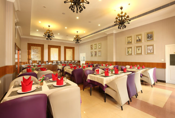 Restaurant at Hotel Cochin Legacy