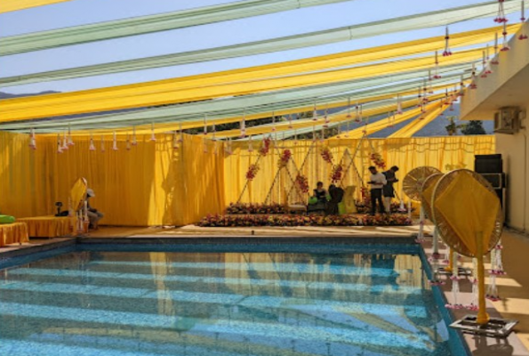 Poolside at Heli Pushkar