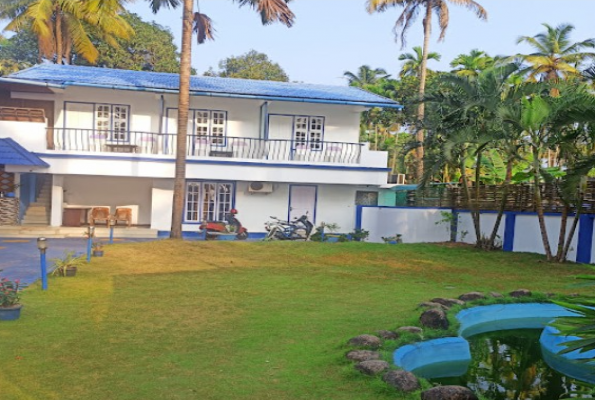 Lawn and Hall at Mare Blu Resort