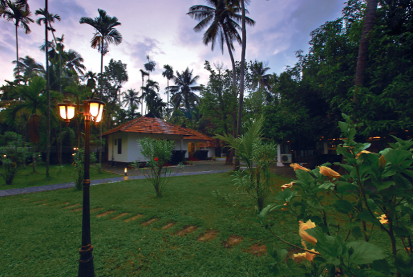 Lawn at Geo Holiday Home Cherai