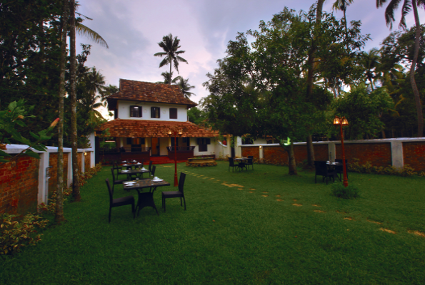 Lawn at Geo Holiday Home Cherai