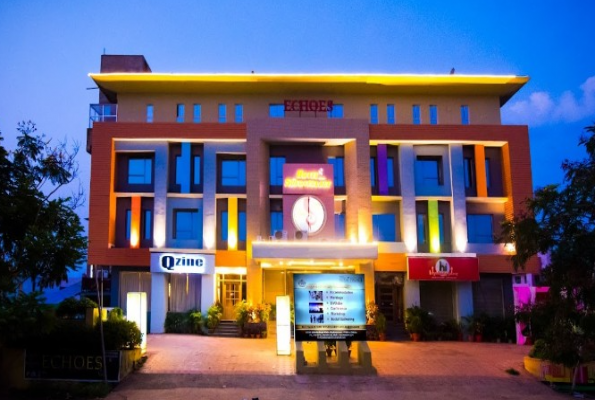 Hotel Suraj Palace