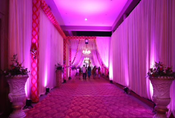 Hall 1 at Hotel Duke Palace