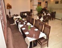 Regal Hotal And Restaurant