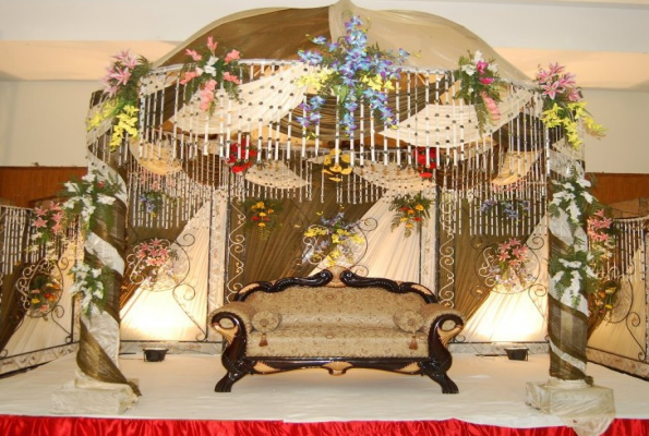 Avadh Hotel And Banquets