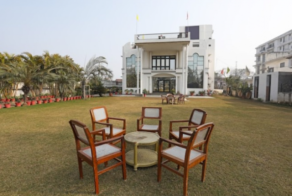 Shree Kanha Shyam Hotel And Banquet