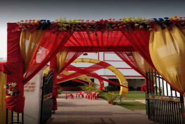 Hall at Sangam Palace