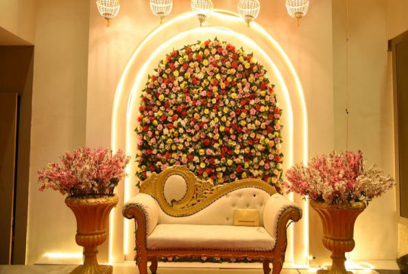 Hotel Merakee And Banquet Hall