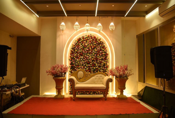 Hotel Merakee And Banquet Hall