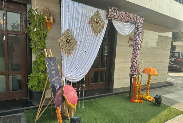 Hotel Merakee And Banquet Hall