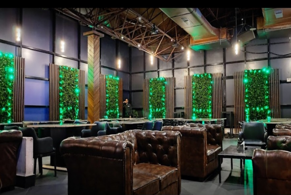 Glass House Lounge