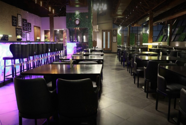Glass House Lounge