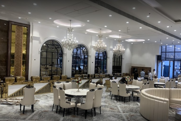 The Paradise Hotel And Banquet
