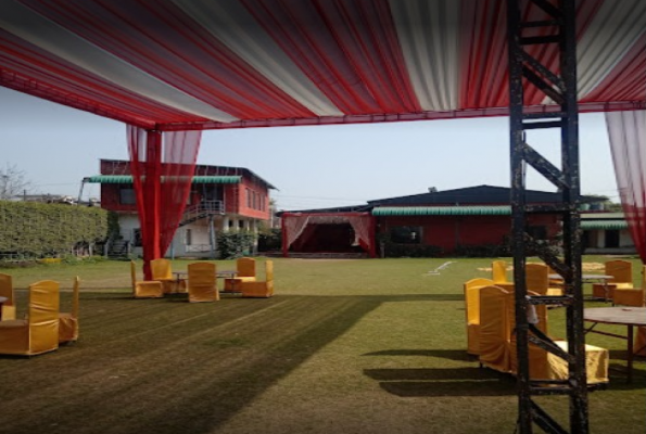 Lawn at R G Sumangalam Mandap