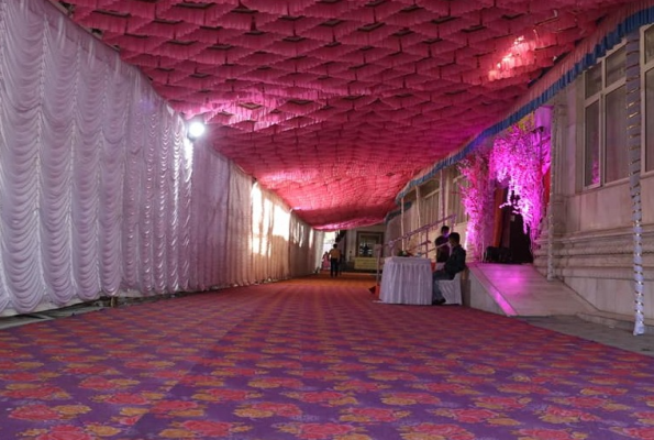 Hall at Govindas Prasadam