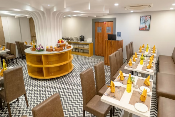 Dining Area at Hotel Clarks Inn