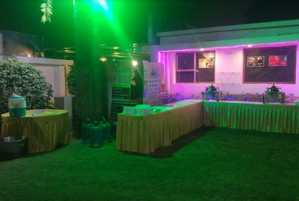 Party Lawn at Friendliz