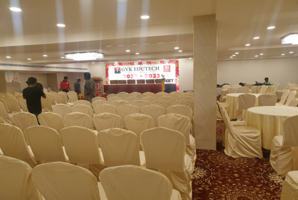 Dhruv Elite And Banquets