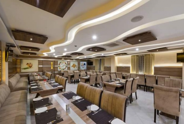 T S Royal Grand Hotel 3