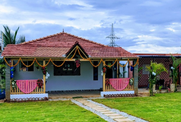 Lawn at Jd Farmhouse And Guest House